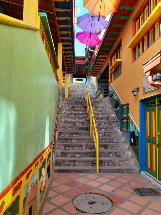 El Paraiso Paisa 5 Minutos Del Malecon Parqueadero Privado A กัวตาเป ภายนอก รูปภาพ