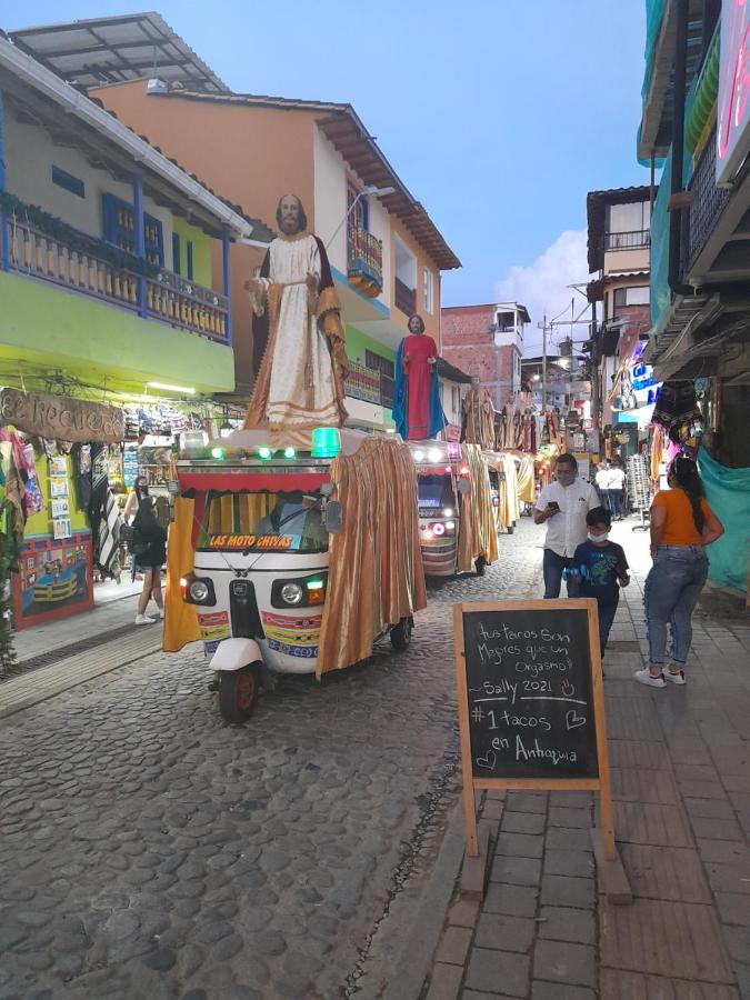 El Paraiso Paisa 5 Minutos Del Malecon Parqueadero Privado A กัวตาเป ภายนอก รูปภาพ